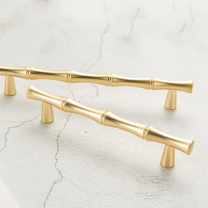 Poignées et boutons de tiroirs décoratifs en laiton en forme de bambou de luxe | Quincaillerie de meubles durable pour armoire, commode et placard - Product Image 5