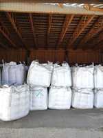 Palettes de bois biomasse en gros certifiées ISO, marque Kim Vuong, combustible de cuisson avec 1,5 % de cendres et 4900 J de calories, provenant d'une usine vietnamienne