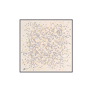 ผ้าพันคอแฟชั่นทรงสี่เหลี่ยมผืนผ้าโพลีเอสเตอร์สีเบจลายดอกไม้ - Product Image 1
