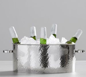 Bañera de fiesta de metal martillado decorativa utilizada tanto para la decoración del hogar como para el servicio de bebidas durante las reuniones festivas - Product Image 1