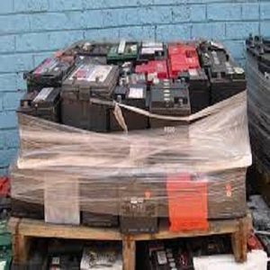 Déchets de batteries au plomb usagées, plaques nettoyées pour le recyclage - Product Image 2
