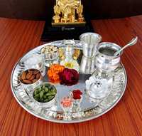 Meilleure vente Top qualité en laiton Pooja Thali ensemble pour la maison Temple Pooja Thali décoratif en laiton Pooja articles pour cadeau pour la décoration