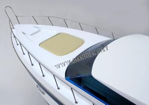 Modèle de bateau en bois MANGUSTA 105 de haute qualité du fabricant Gia Nhien Design personnalisé avec technique de peinture à faible quantité minimale de commande - Product Image 5