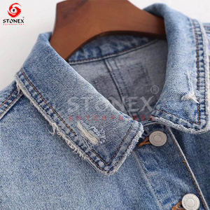 แจ็กเก็ตยีนส์ทรงพอดีตัวสำหรับผู้หญิงเสื้อครอปปักลายดอกไม้ด้านหน้าหลัง2023ออกแบบได้ตามต้องการ - Product Image 3