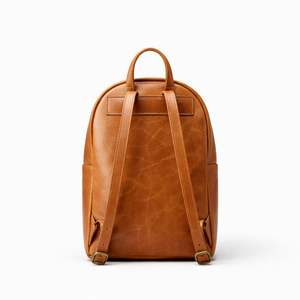 Mochila Minimalista de Cuero Genuino, Bolso de Viaje Delgado y Urbano para Portátil, para Hombre y Mujer - Product Image 3