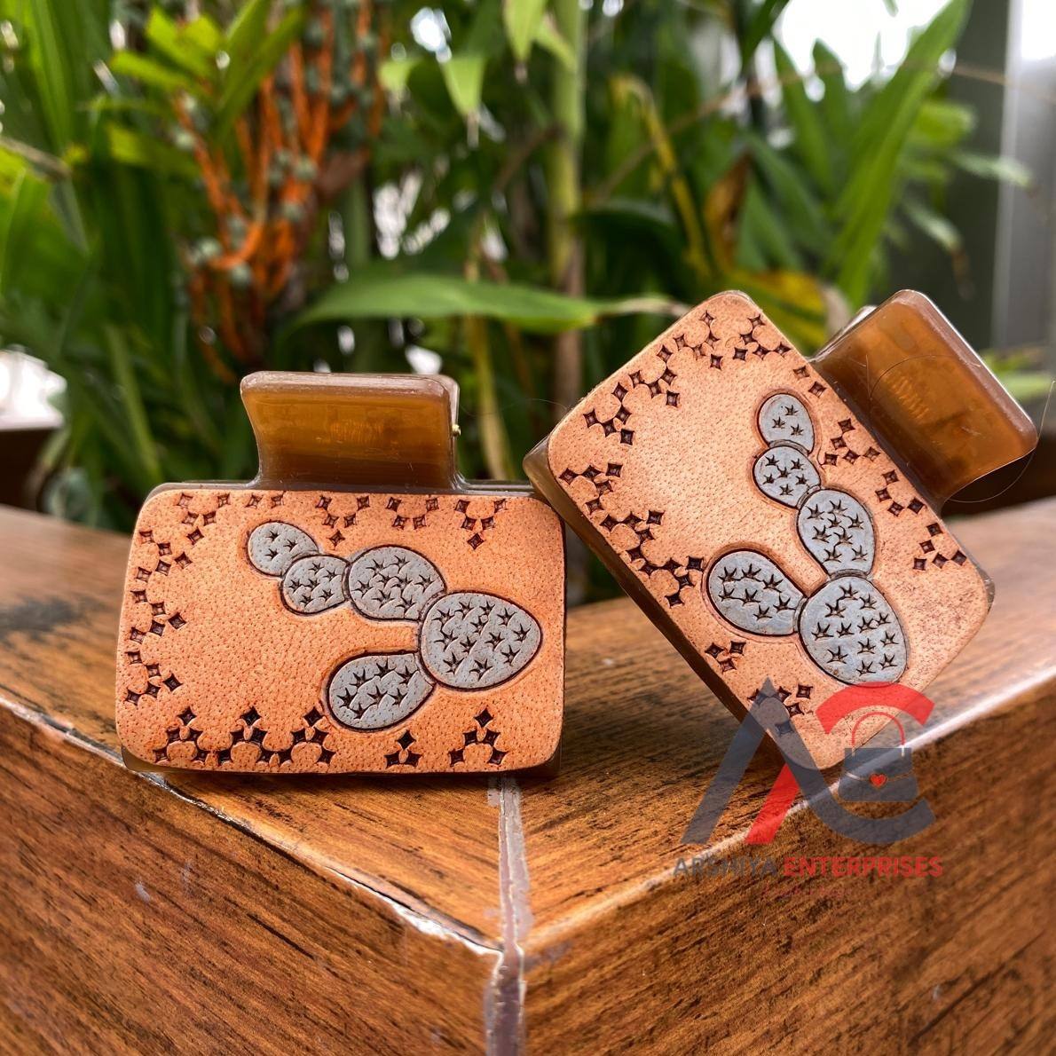 สีน้ำตาล