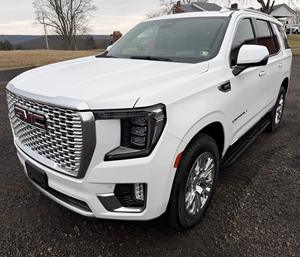 GMC Yukon Denali 2023, Limpio y Elegante, 4x4, Turbodiésel - Product Image 1