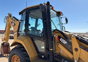 Vente à prix réduit de chargeuses-pelleteuses CAT 432F neuves et d'occasion, qualité originale, disponibles à la vente / Chargeuse-pelleteuse CAT 105HP avec accessoires - Product Image 5