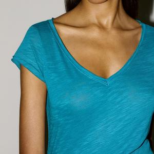 Camiseta corta con cuello en V de diseño único para mujer, 180GSM, mezcla de algodón y spandex, cómoda y sexy, para mujer, de BD. - Product Image 2