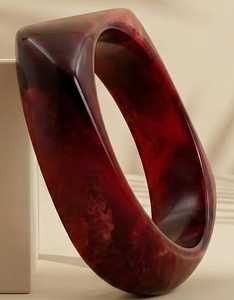 Vintage MN Exports Resin Bangle <b>Bracelet</b> <b>Red</b> Marbled Acrylic Lucite Women's Fashion Jewelry Gift - Product Image 5