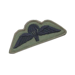Parche de Insignia del Ejército Aéreo Británico 2025, Personalizado, Color Verde Oliva y Negro, Alas de Paracaidista, Tela de Fieltro Tejida, Decoración de Encaje, PVC, Venta en Pakistán - Product Image 4