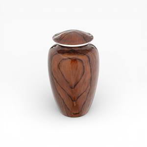 Urne commémorative en bois naturel avec motif en forme de cœur, finition lisse pour une souvenir chaleureux et affectueux - Product Image 1
