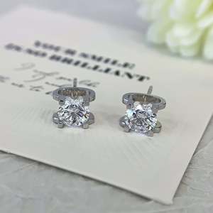 Boucles d'oreilles de luxe en or massif 14 carats avec diamants ronds brillants de couleur D-E-F de 2,00 carats, cultivés en laboratoire, qualité VVS, certifiées IGI - Product Image 5