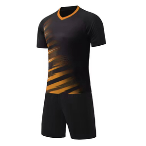 Maillots de football pour hommes de la meilleure conception 100% polyester uniforme d'entraînement d'équipe manches courtes caractéristiques Sublimation Technique Logo - Product Image 4