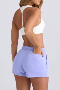 Pantalones cortos de chándal de tiro medio para mujer Periwinkle personalizados de alta calidad con bolsillos, pantalones cortos de gimnasio suaves y transpirables de cintura alta para mujer - Product Image 2