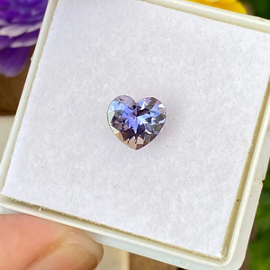 Tanzanite ธรรมชาติรูปหัวใจ0.87น้ำหนัก CT ตาสะอาดขนาด6.08 -6.64มม. พลอยแทนซาไนต์สวยรูปหัวใจ Tanzanite - Product Image 1