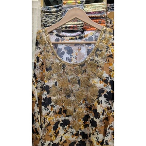 ชุดสูทผู้หญิง 3 ชิ้น MARIA B Inspired Handwork พร้อมรายละเอียดสุดตระการตา - Product Image 3
