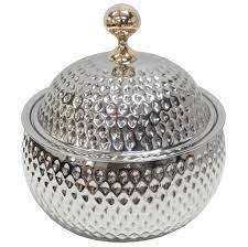 Cazuela de acero inoxidable de alta calidad con asas ergonómicas y una tapa elegante perfecta para cocinar y servir comidas calientes - Product Image 3