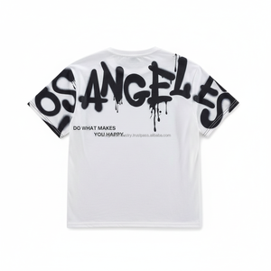 Camiseta de algodón oversize blanca para hombre con diseño de fuente de graffiti de pintura en aerosol y efecto goteo, estilo streetwear, con logo personalizado OEM - Edición Los Ángeles - Product Image 2