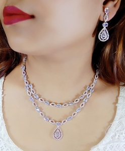 Conjunto de collar de doble capa hecho a mano de tendencia con piedras AD para bodas, compromisos, aniversarios, fiestas, gran idea de regalo - Product Image 1