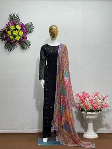 Costume de créateur traditionnel élégant avec haut en fausse georgette impression numérique Dupatta pour les mariages, les réceptions et les événements culturels - Product Image 5