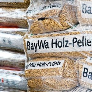 Briquetas de haya/roble/Álamo Combustible de biomasa Pino Pellets de madera de roble Precio Tonelada en Europa - Product Image 3