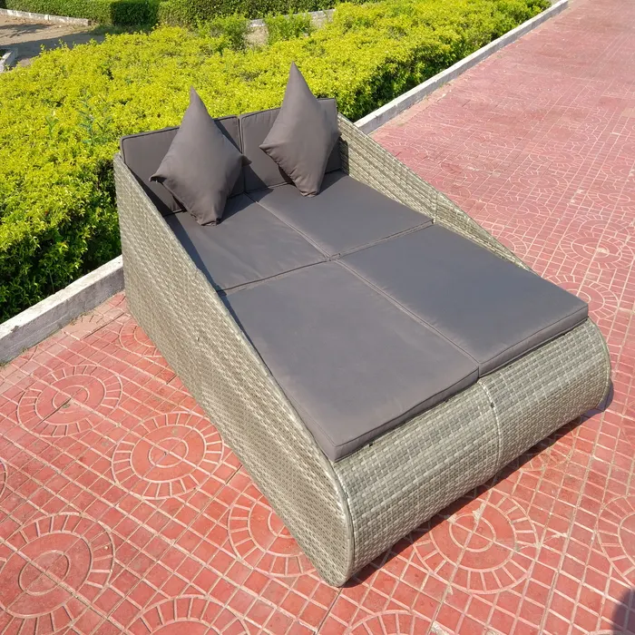 Mobili da giardino chaise lounge lettino da esterno in rattan sedia da piscina muslimate