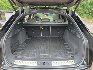 Nuovissimo Range Rover Velar 2025, Benzina, Cambio Automatico, 599 CV, V8, Pneumatici R20, Guida a Sinistra - Product Image 5