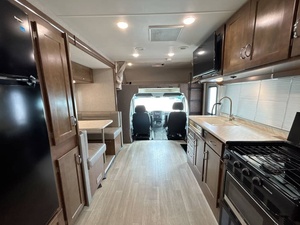 Vendedor Verificado de W-i-n-n-e-b-a-g-o V-i-t-a 24P Usado del 2020, Listo para Viajar - Product Image 5