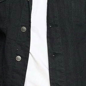 เสื้อแจ็กเก็ตยีนส์ลำลองสำหรับผู้ชายเสื้อคลุมยีนส์สีน้ำเงินฟอกสีแนวสตรีทโอเวอร์ไซส์โลโก้ออกแบบได้ตามต้องการ - Product Image 5