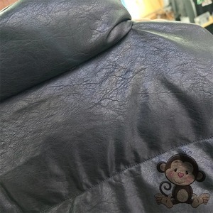 แจ็กเก็ตหนังปักลายตัวอักษรสำหรับคลับอันธพาลปกตั้งใหม่สำหรับฤดูหนาวแจ็คเก็ตผ้าฝ้ายให้ความอบอุ่นคุณภาพสูง - Product Image 6