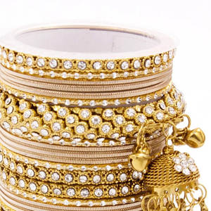 2024 New Arrival Indian Wedding Bridal Chudiya <b>Sets</b> Professional Handcrafted Bridal Bangles <b>Sets</b> for Sale - Product Image 3