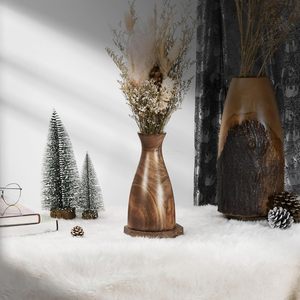 Vase en bois élégant avec un design moderne et élégant Parfait pour la décoration minimaliste de la maison Décoration d'hôtel et espaces de bureau - Product Image 1