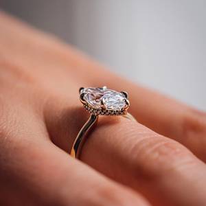 Bague de fiançailles de mariage minimaliste en or 18 carats pour femmes, diamant naturel taillé en marquise de haute qualité, bagues de conception simple, disponible OEM - Product Image 3