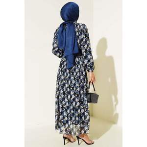 Vestido de gasa plisado con cinturón índigo - Product Image 2