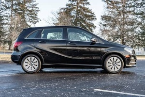 2017 B 2 5 0 E SUV AWD R18 Batería de Litio Asientos de Cuero Techo Panorámico Cámara Trasera - Product Image 5