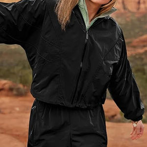 Ensemble survêtement en nylon respirant personnalisé avec short coupe-vent et chemise à capuche pour l'été, unisexe, prix d'usine - Product Image 4