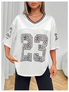 Jersey de mujer de moda, camisetas de gran tamaño, gráfico de letras, cuello en V, Media manga, ropa de calle, camisetas cómodas y elegantes - Product Image 2