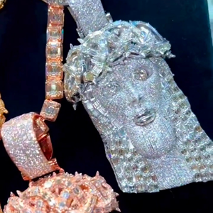 จี้โมอิสซาไนต์สีเงิน 925 ชุบทอง คุณภาพสูง สไตล์ฮิปฮอป แบบสั่งทำพิเศษ ประดับเพชรเต็มตัว ได้รับการรับรองจากผู้ที่สาม สำหรับทุกเพศ - Product Image 3