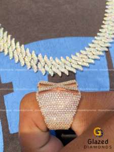 แหวนฮิปฮอปทำจาก10kt โรสโกลด์ประดับเพชรโมอิสใสแบบสั่งทำมาใหม่มีสไตล์ - Product Image 5