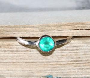 แหวนเงินแท้ 925 ประดับพลอยสีเขียวออนิกซ์ งานแฮนด์เมด เหมาะสำหรับเป็นของขวัญงานแต่งงานหรืองานเลี้ยงสำหรับเธอ - Product Image 3