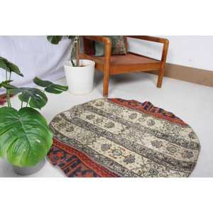 Turkish Vintage <b>Wool</b> Rug 3x3 ft (91x91 Cm) <b>Red</b> Bordered Patchwork Design Eco-Friendly Latex Backing - Product Image 3