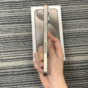Stock di Telefoni Usati Commercio all'Ingrosso Telefoni 5G Sbloccati Usati 256GB 512GB 1TB 6,7 Pollici 48MP Smartphone di Seconda Mano <span class=keywords><strong>iPhone</strong></span> 15 Pro 15 Pro Max - Product Image 2