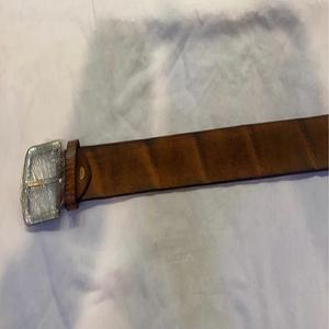 Boucle à ardillon en alliage de zinc pour hommes, haute qualité, design personnalisé, vintage, cuir véritable, mode décontractée, boucle en laiton - Product Image 2