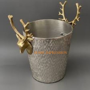 Merveilleux Design Antique Grand Seau À Bouteille De Vin En Laiton Pur Forme Personnalisée En Métal En Laiton À La Main De Luxe Seau À Glace Pour La Fête - Product Image 2