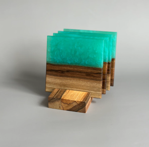 Sous-verres élégants en noyer faits à la main Tapis de boisson élégants et durables pour les amateurs de café et de thé Cadeau pour la maison - Product Image 2