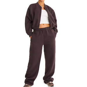 ชุดเซ็ตเสื้อฮู้ดดี้และกางเกงจ็อกเกอร์ผ้าฟลีซคอตตอน 100% สไตล์สตรีทแวร์สำหรับฤดูหนาว พร้อมโลโก้แบบกำหนดเอง - Product Image 4