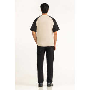 เสื้อยืด Relax Fit ผ้าฝ้าย 100% ระบายอากาศได้ดี ไม่ยับ ลายโลโก้เรียบ ทรงหลวม รุ่น MN-TS-SS26-008-B - Product Image 6