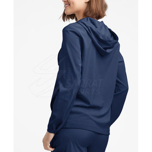 Sweat-shirt médical élégant pour femmes, confortable et durable, vêtements de travail, sweat-shirt médical chaud, idéal pour le personnel médical - Product Image 3