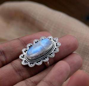 แหวนวงรีทำด้วยมือเงิน925พลอยมูนสโตนธรรมชาติฝากรอบแต่งงานแบบคลาสสิกของขวัญสำหรับปาร์ตี้ - Product Image 2